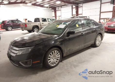 2011 Ford Fusion Hybrid from USA, damaged, VIN 3FADP0L33BR252255